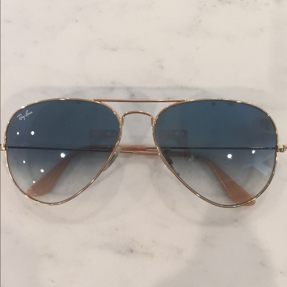 Ray-Ban Aviator Sunglasses with Blue Lenses and Gold Frame